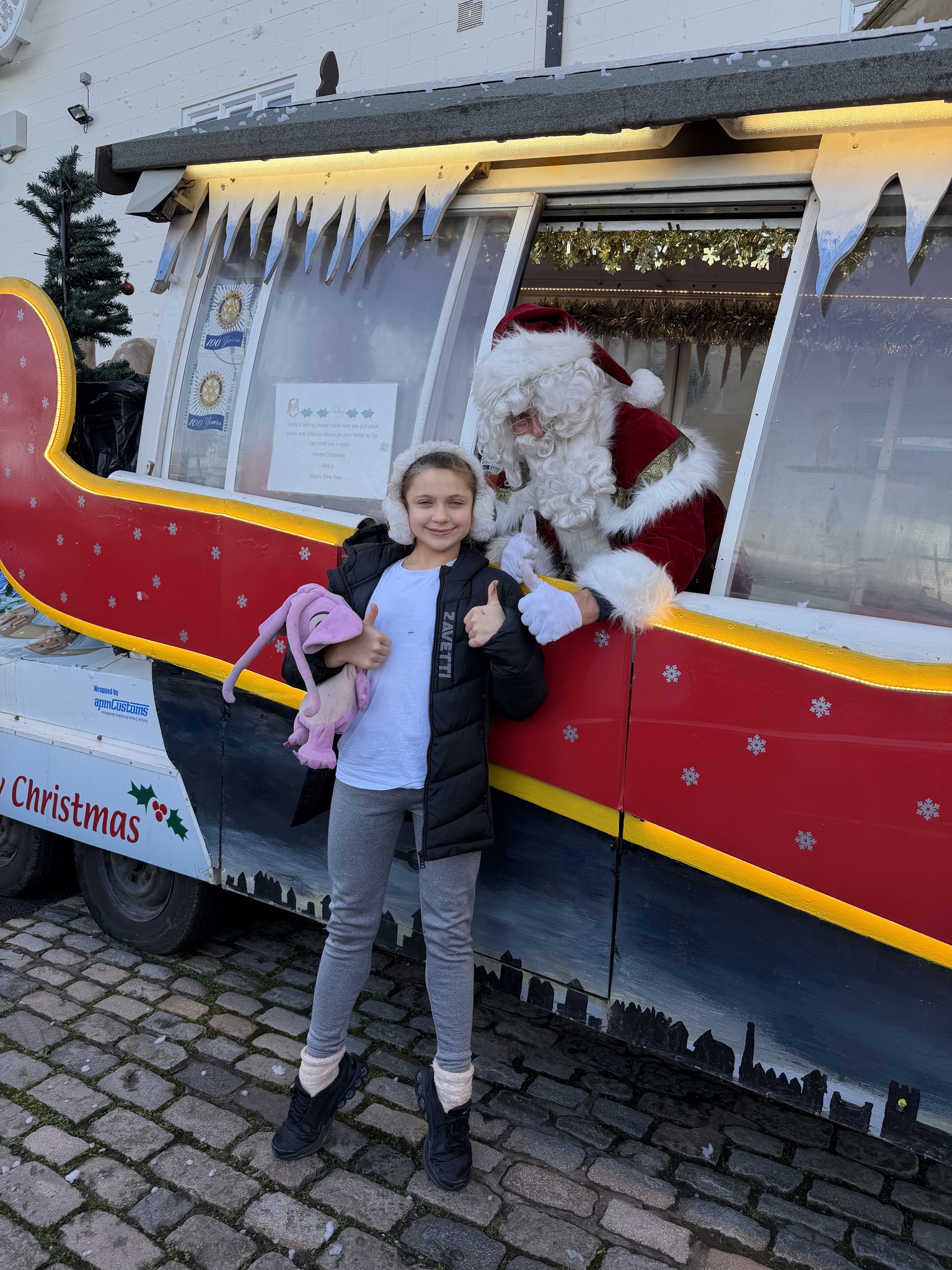 A visit from Santa! - Chestnut Hill School